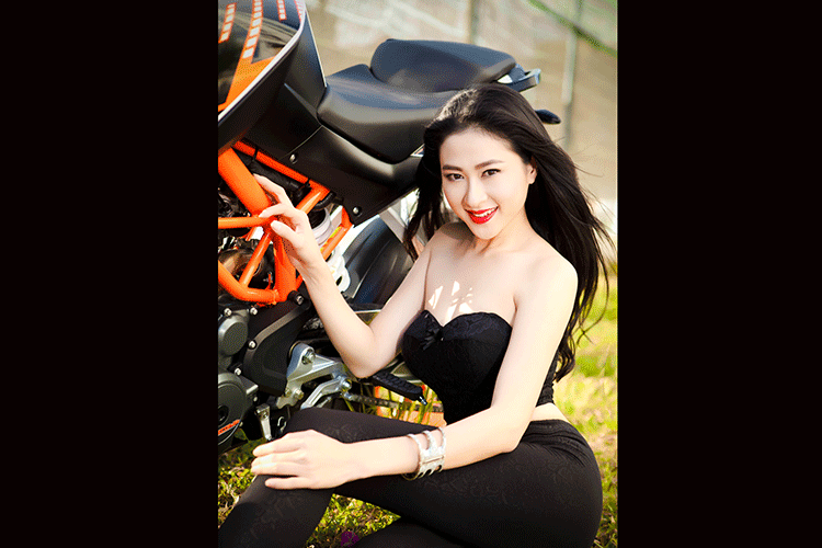 KTM Duke 390 lung linh cung mau Viet duoi nang Sai Gon-Hinh-7